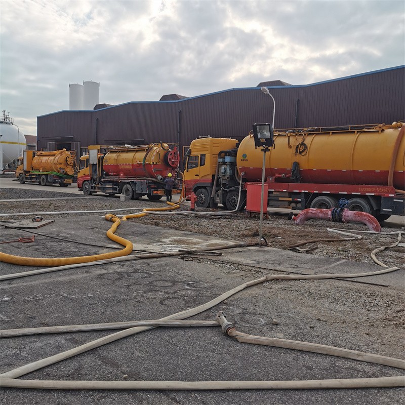 盐山污水池清理