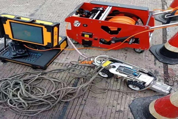 盐山CCTV管道检测机器人